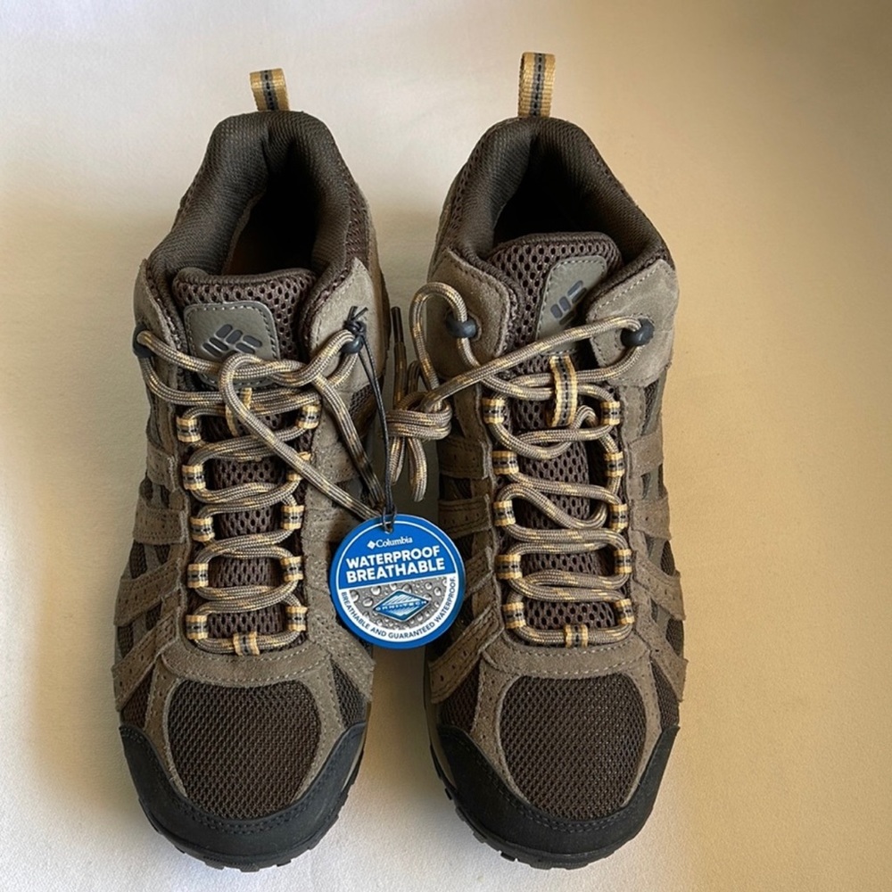 Columbia Men’s Redmond mid waterproof hiking boots size 9